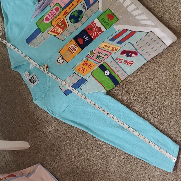 Like new & RARE! Vintage Storybook Knits NY TIMES SQUARE 2pc sweater set - Picture 15 of 15